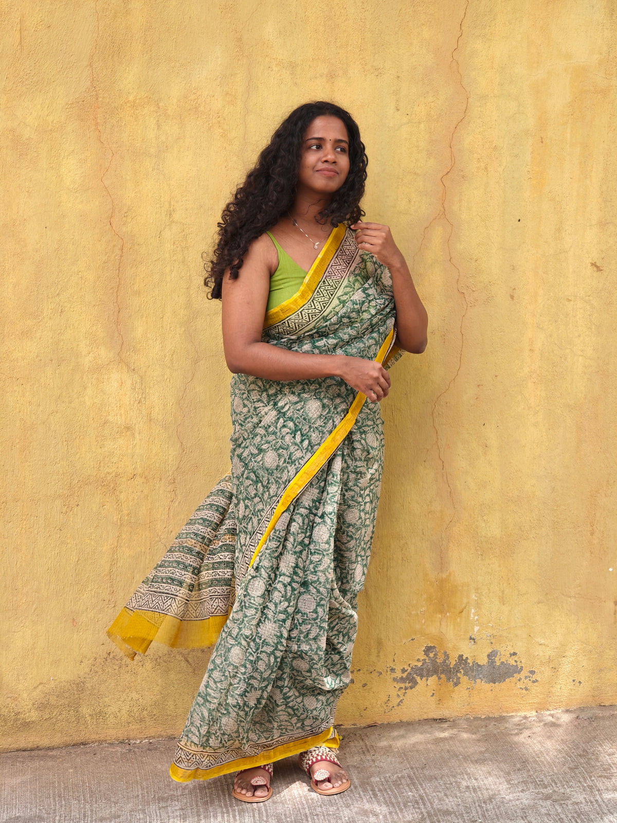 Nila Green floral