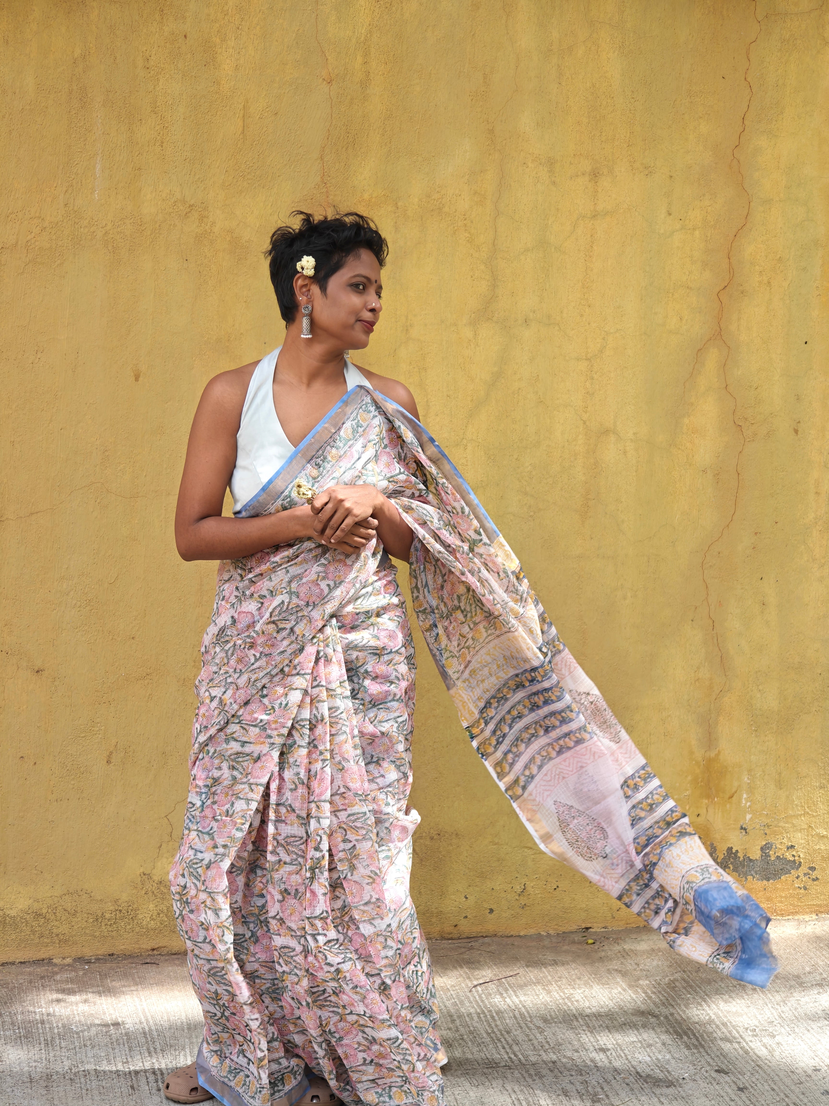 Nila light blue border