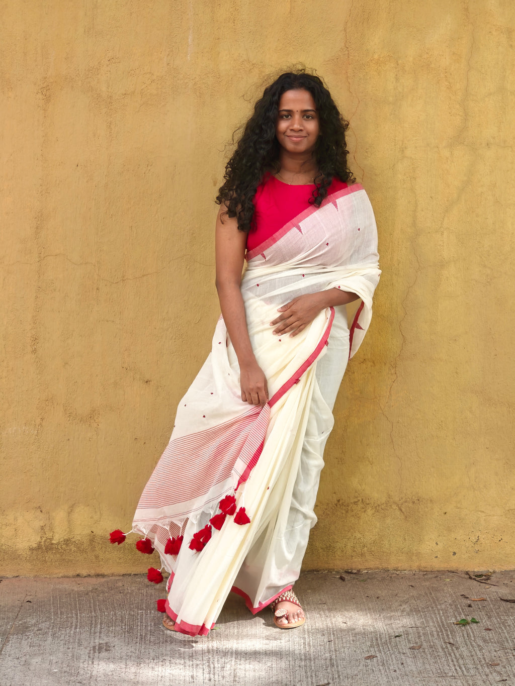 Tara - Red